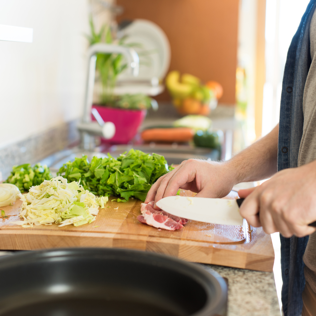 かむピタを塗った手で料理をしたら苦くなりますか？